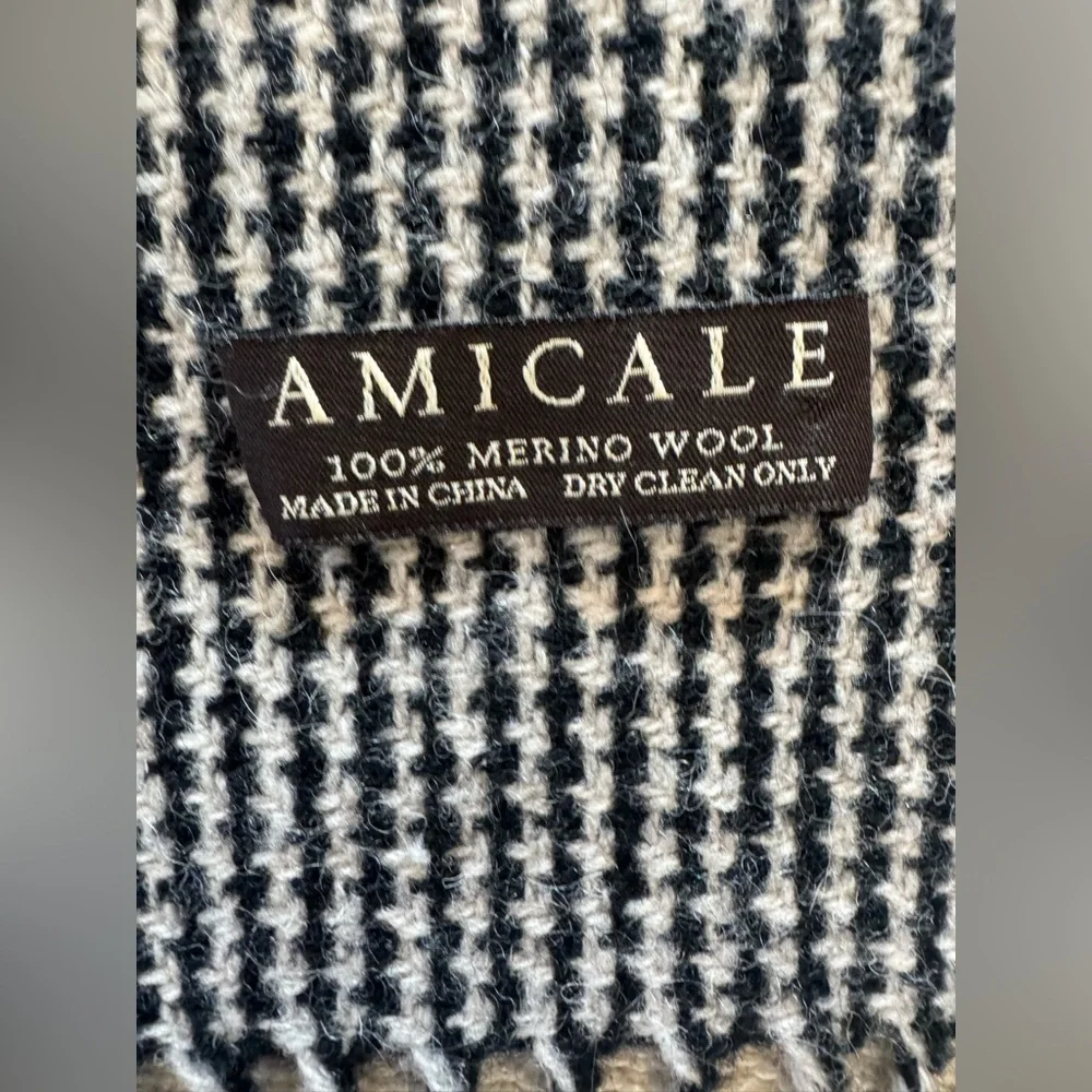 Amicale 100% Merino Wool‎ plaid gray black winter scarf men’s one size